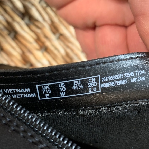 NWT Clarks leather ankle booties 10W - Picture 7 of 8